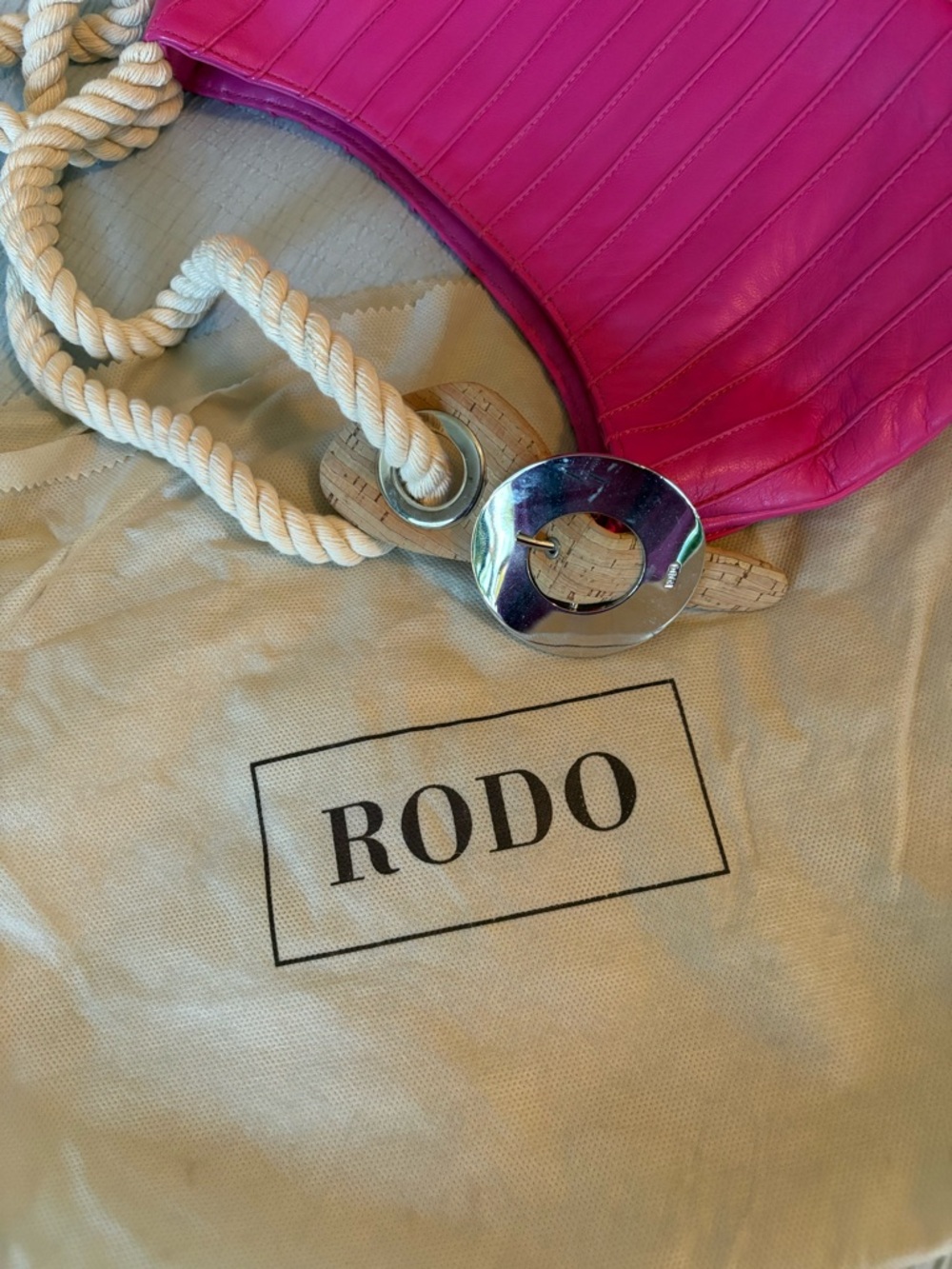 Rodo Hot Pink Quilted Leather Shoulder Bag with Rope Handles - Picture 2 of 5